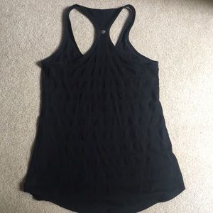 Black lululemon tank